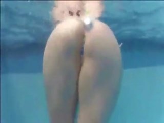 Uma trepada sensacional dentro ดา piscina http://pornobr.ninja/
