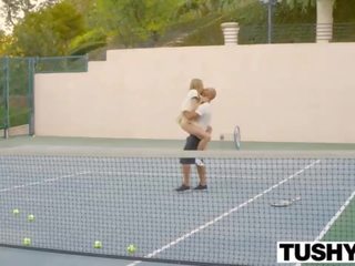 Malibog Mainit magkantot may ang tenis trainer