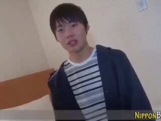 Japanese twink cums solo